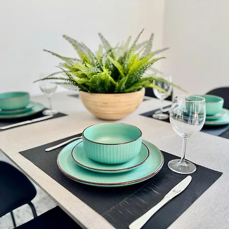 Luxury 2 Bedroom With 2 Balconys And Seaview * Paphos