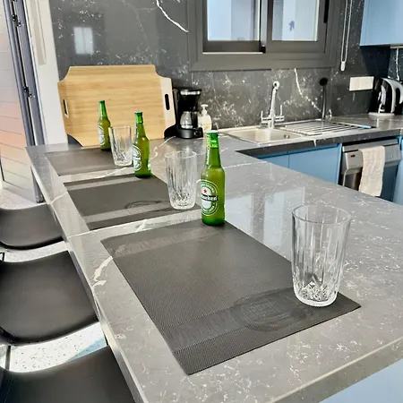 Luxury 2 Bedroom With 2 Balconys And Seaview Apartament