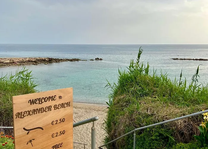 Luxury 2 Bedroom With 2 Balconys And Seaview * Paphos