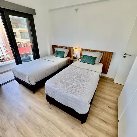 Luxury 2 Bedroom With 2 Balconys And Seaview Apartment