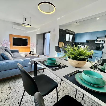 Luxury 2 Bedroom With 2 Balconys And Seaview * Paphos