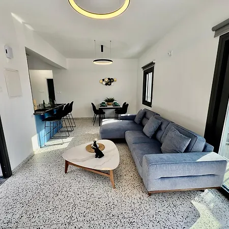 Luxury 2 Bedroom With 2 Balconys And Seaview Apartment